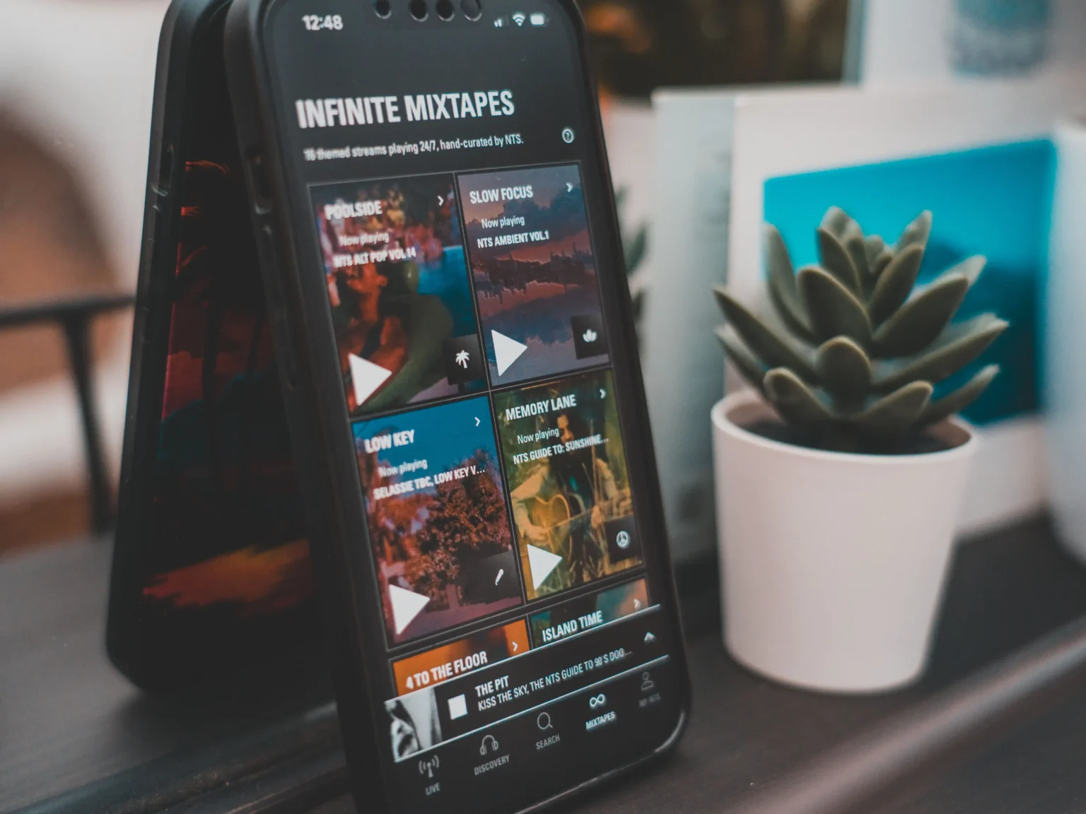 App de rádio gratuito NTS Radio vira queridinho de quem busca músicas fora do mainstream