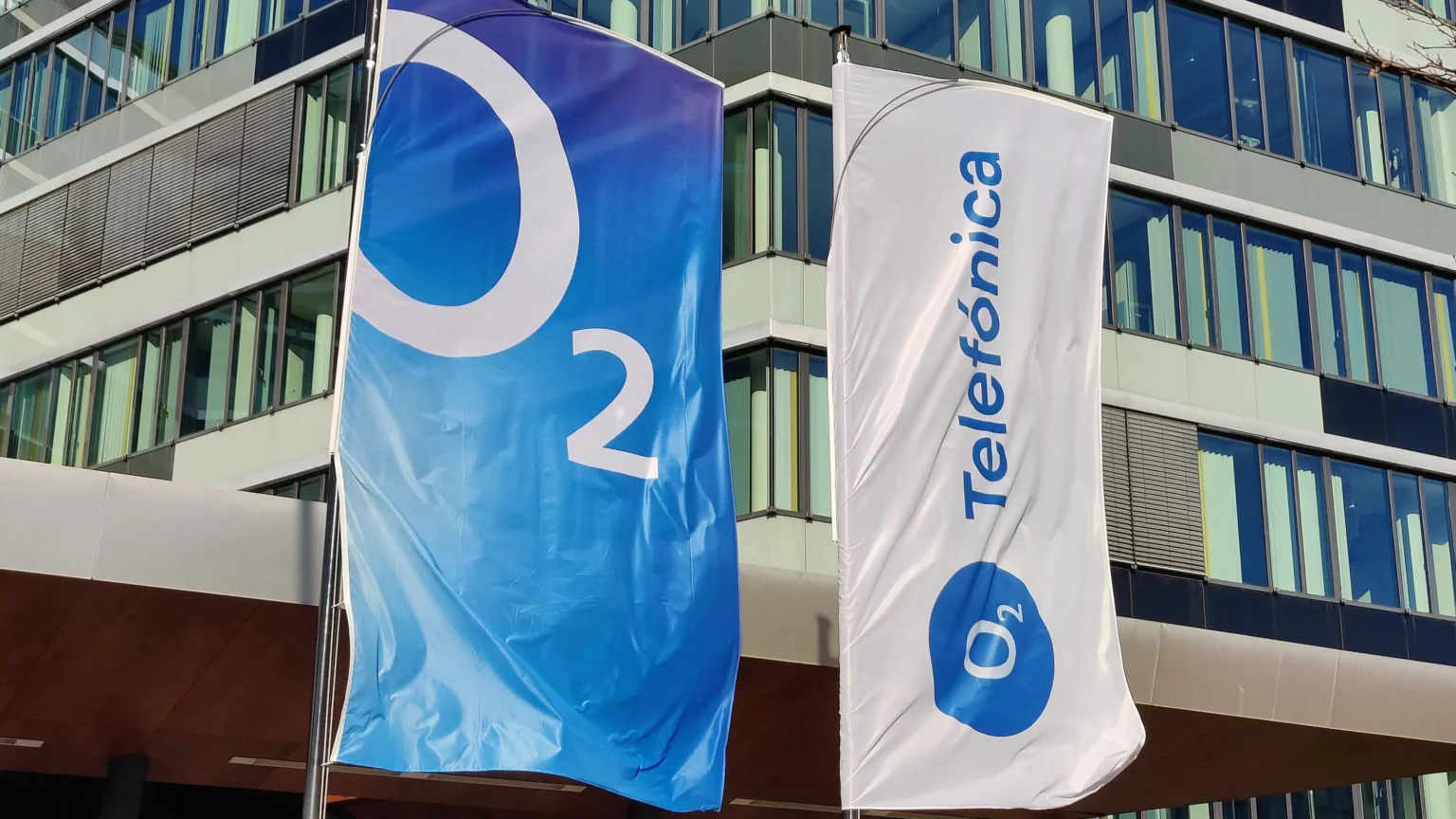 O2 define data para desligar rede 2G na Alemanha e pressiona usuários de celulares antigos
