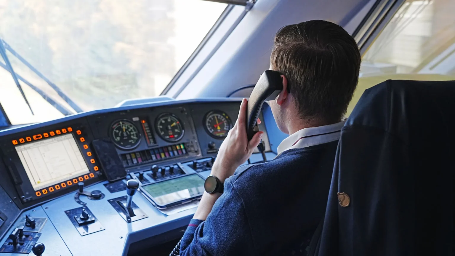 Falha no antigo sistema GSM-R paralisa trens na Alemanha e expõe fragilidade da rede ferroviária