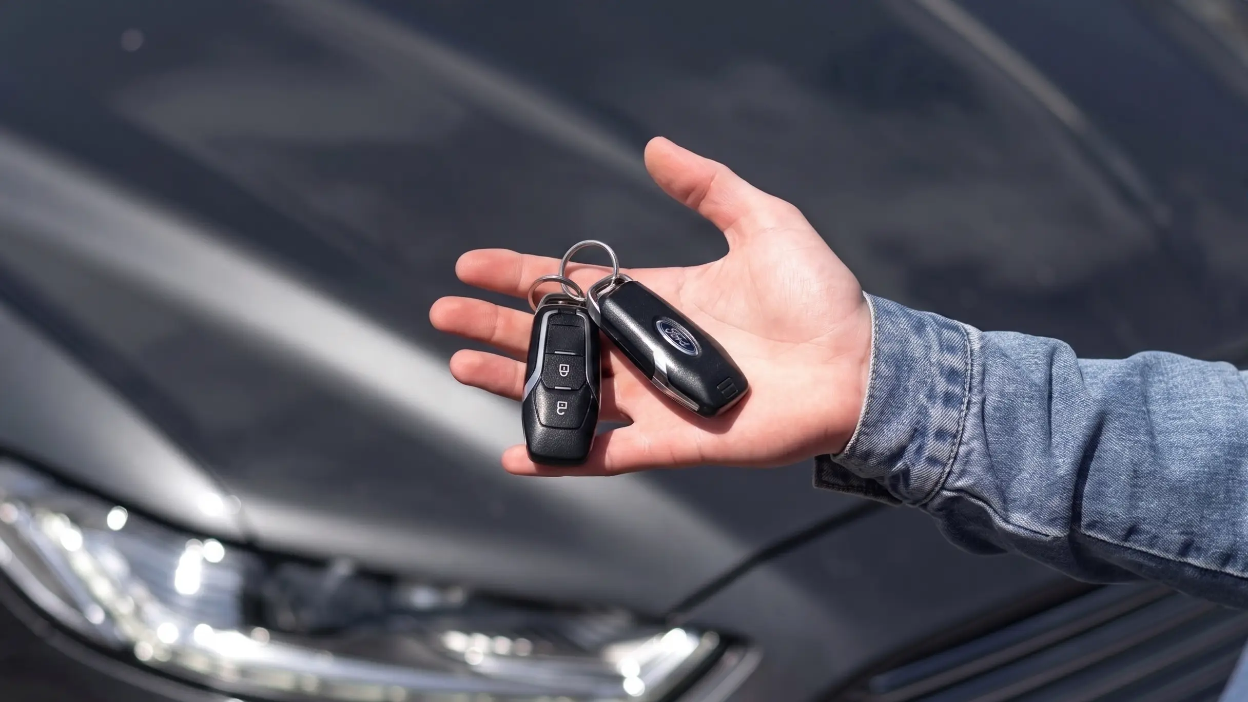 Segurando o botão: chave do carro oculta função que refresca o interior no calor