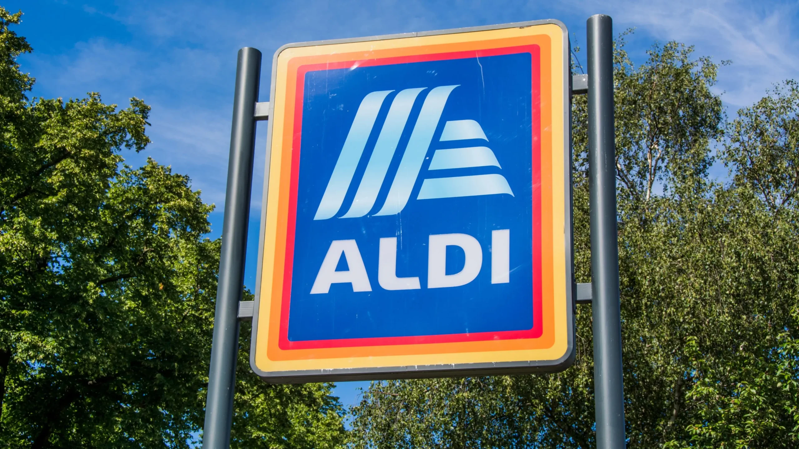 Alarme de bolso por menos de 10 €: Aldi oferece chaveiro sonoro para situações de risco