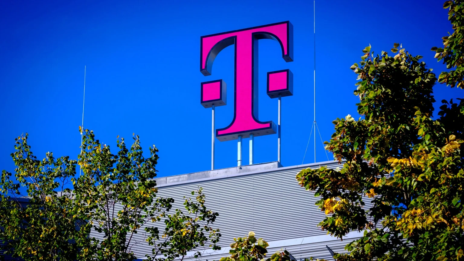 Telekom aposenta linhas de cobre e migra 1,3 milhão de números para caixa 4G