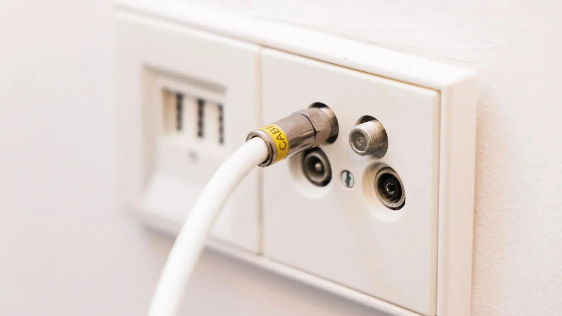 Cláusula de exclusividade prende condomínio a um único provedor de internet até 2034