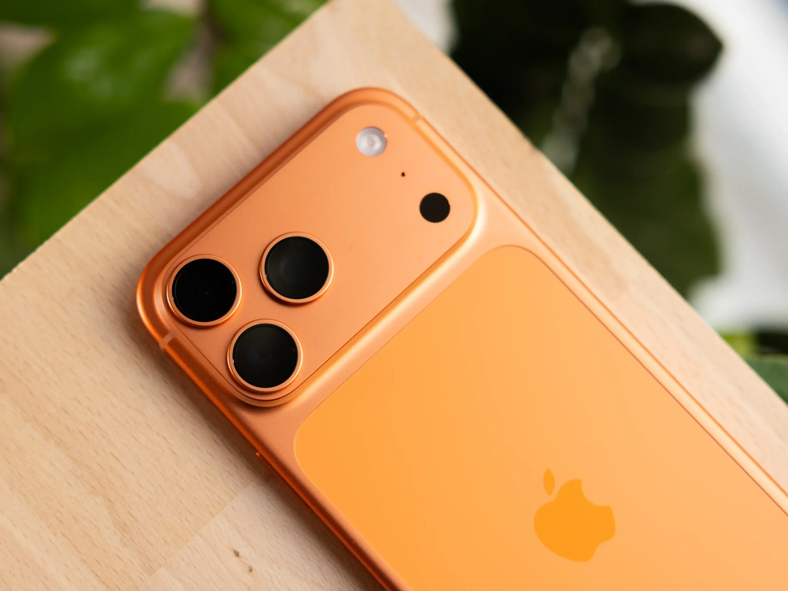 Pacote com iPhone 17 Pro 512 GB custa menos que o aparelho avulso na MediaMarkt